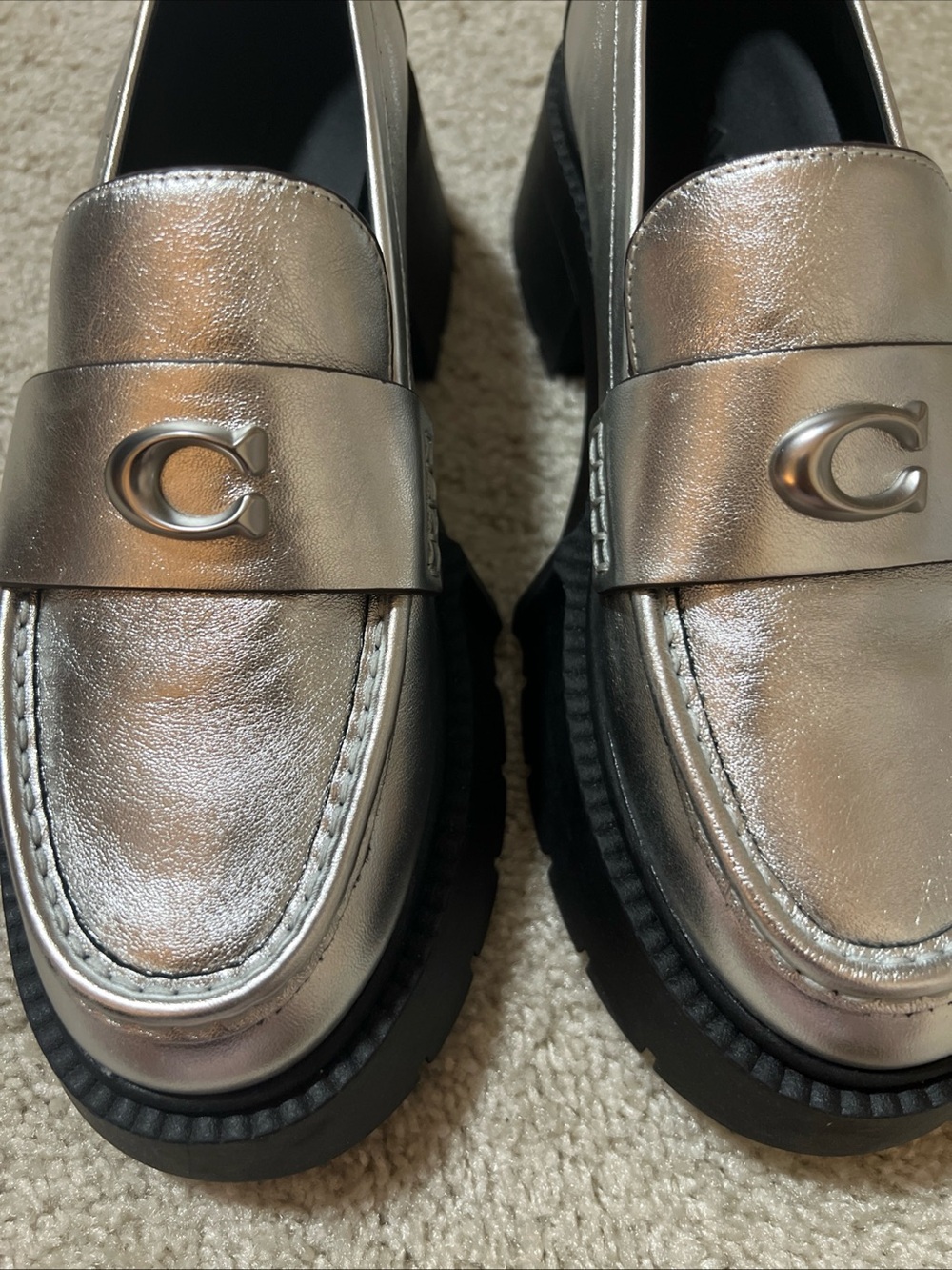 Coach Metallic Silver Women Shoes/loafers/size 8/new - Picture 3 of 11